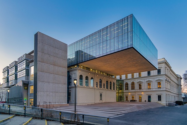 modern university lecture hall technology students
